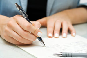 Businesswoman-Signing-a-Contract