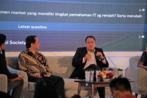 Donald Tirtaatmadja Managing Director-Communication, Media and Technology industry, Accenture