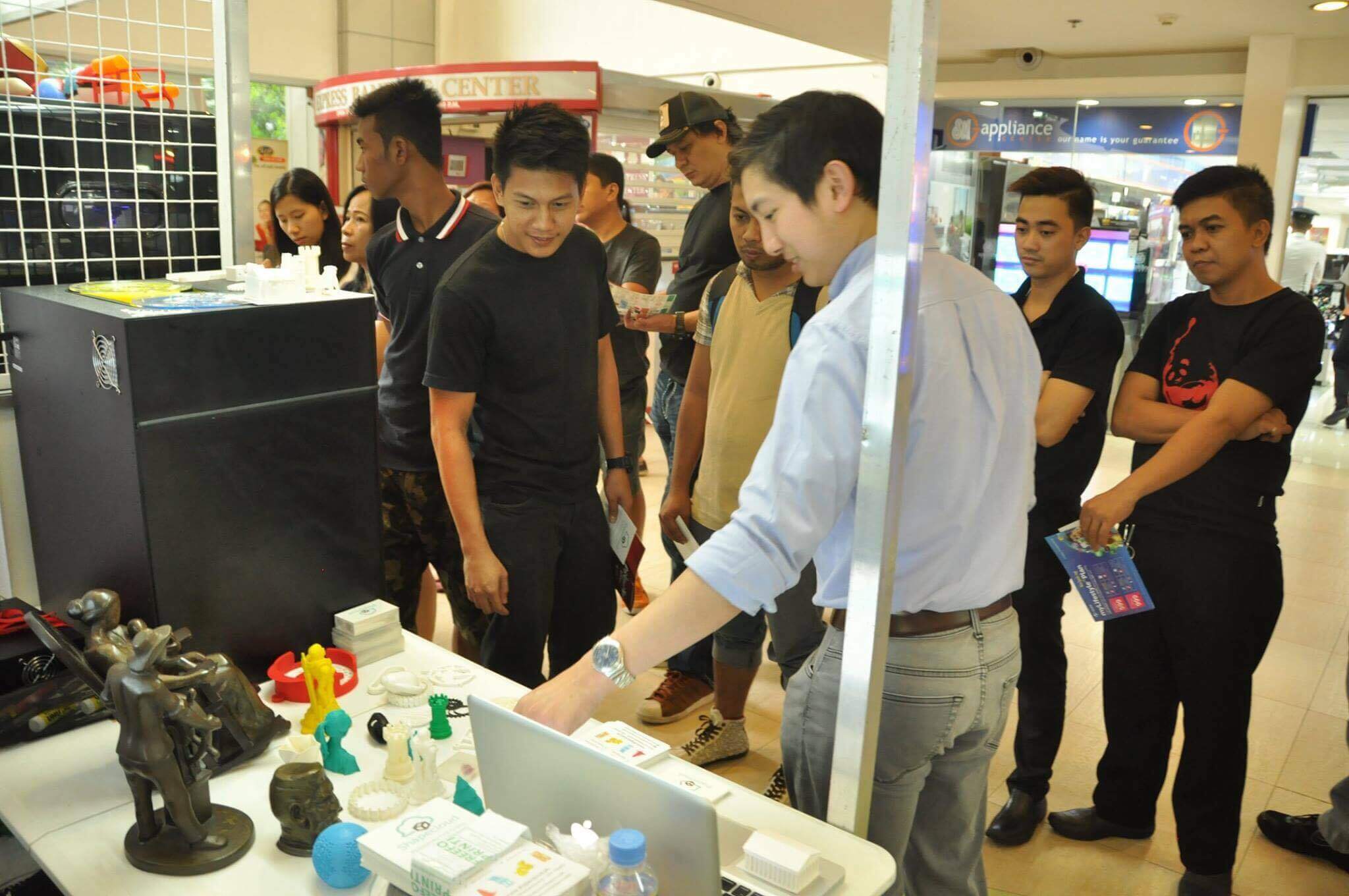 from-corporate-to-startup-how-this-millennial-shaped-his-career-in-3d