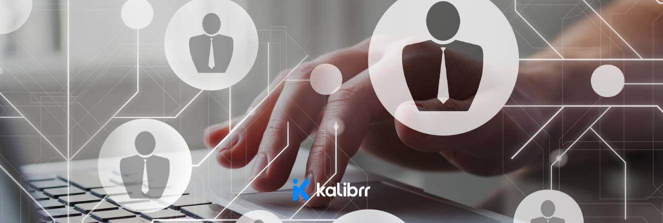 AI menganalisis data untuk mendukung pengambilan keputusan yang lebih baik